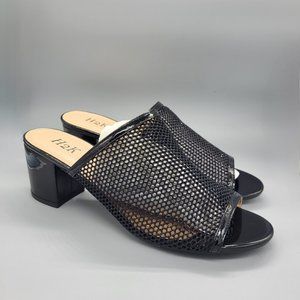 H2K Black Shimmer Mesh Sandals NWOT